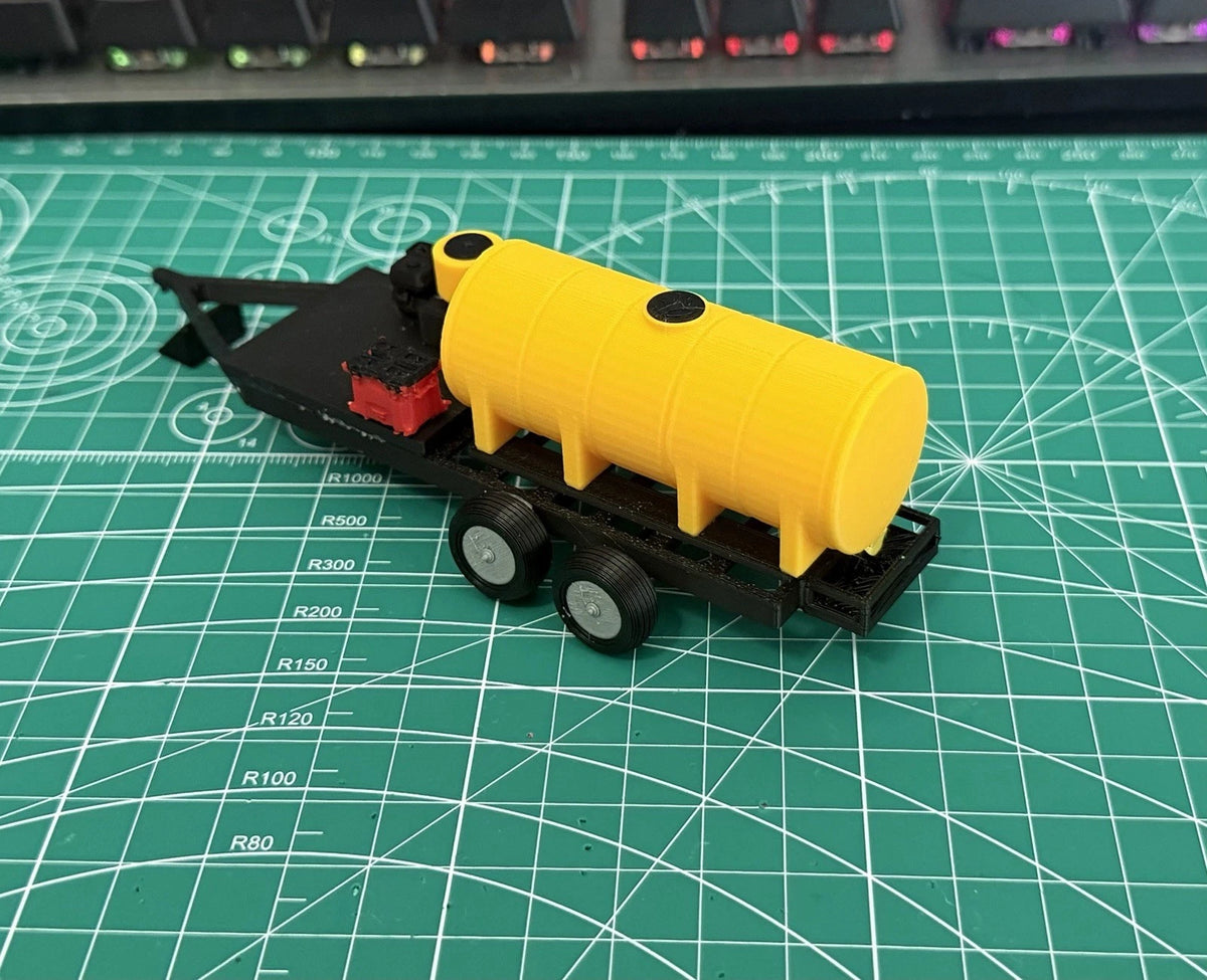 1/64 Nurse Trailer Kit - Custom Farm Toys / Accessories
