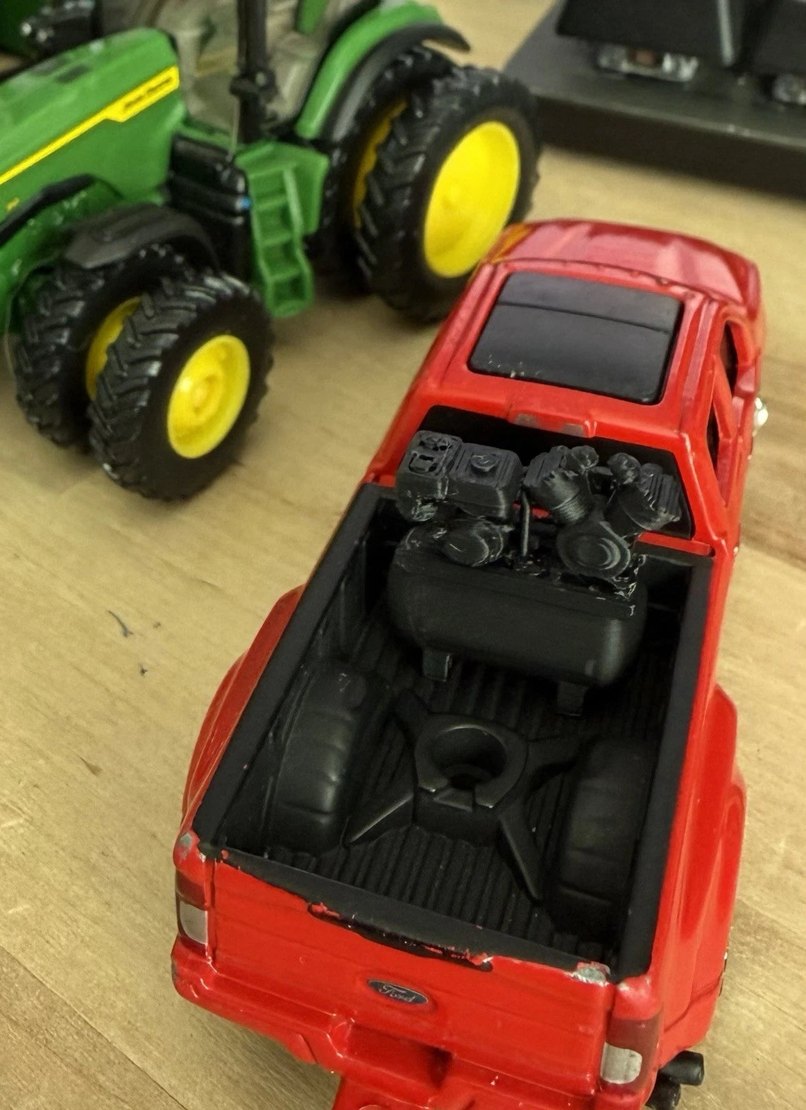1/64 Scale Service Truck Air Compressor V2 For Custom Farm Toy Displays (5-Pack)