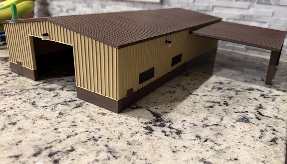 1/64 Enclosed Shop (XL) Two-Tone Brown - Custom Farm Toys And Displays
