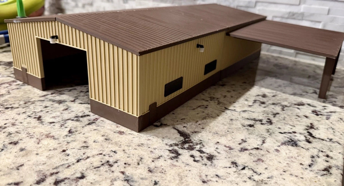 1/64 Enclosed Shop (XL) Two-Tone Brown - Custom Farm Toys And Displays